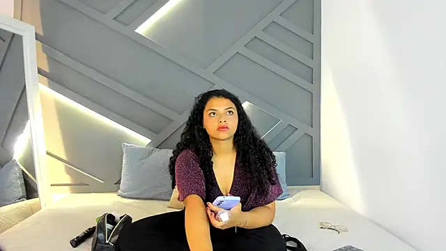 scarlett  3 online show from May 2026 04:24:01 PM