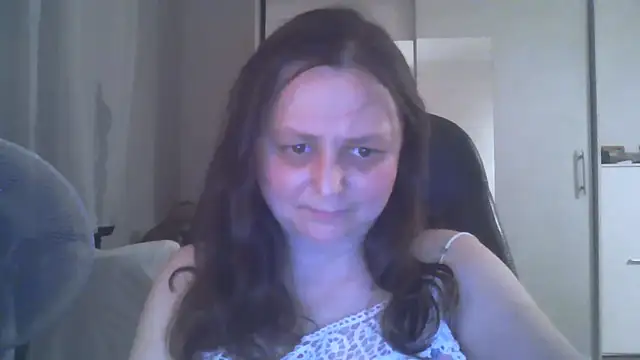 Snapshot of TaylorLovely chatting on July 2026 08:09:01 PM TaylorLovely online show from July 2026 08:09:01 PM
