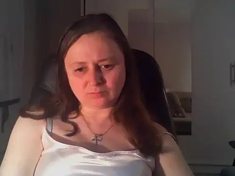 TaylorLovely online show from May 2026 08:25:01 PM