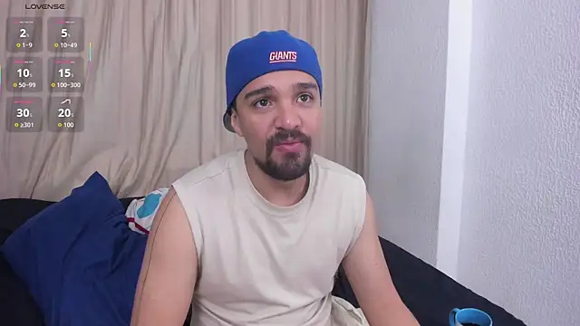 Snapshot of max_ed chatting on June 2026 12:11:02 PM max ed online show from June 2026 12:11:02 PM