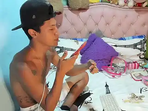sexy guys23 online show from June 2026 11:38:01 PM