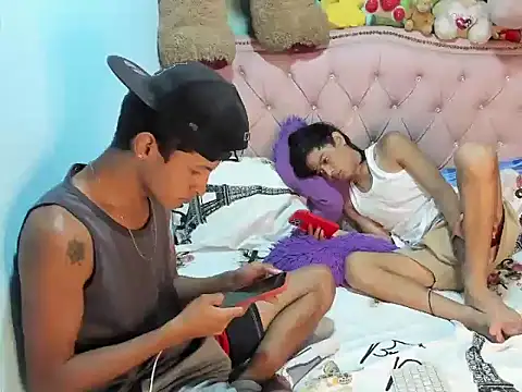 sexy guys23 online show from June 2026 11:21:02 PM