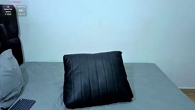 Luke Muscle online show from July 2026 12:44:02 AM