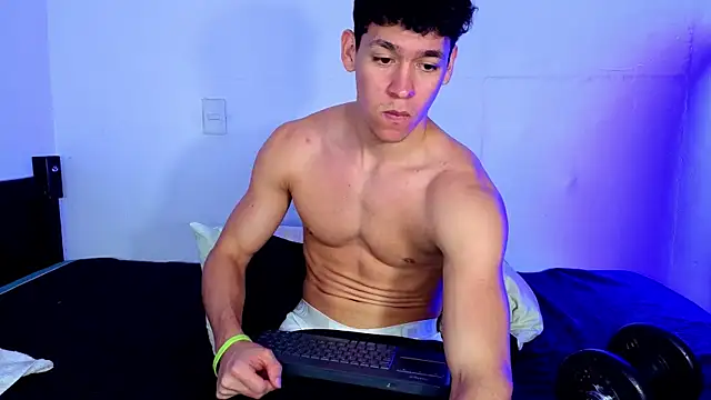 Luke Muscle online show from June 2026 02:38:01 AM