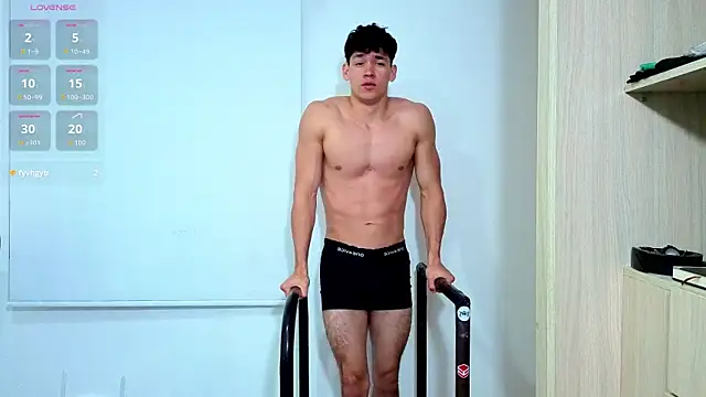 Luke Muscle online show from July 2026 01:58:02 AM