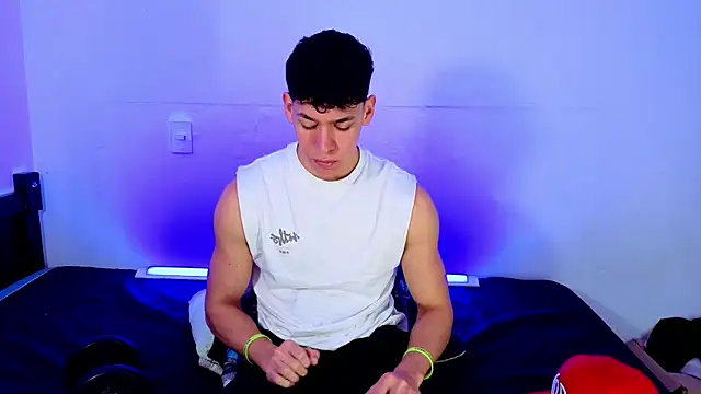 Luke Muscle online show from June 2026 03:06:01 PM