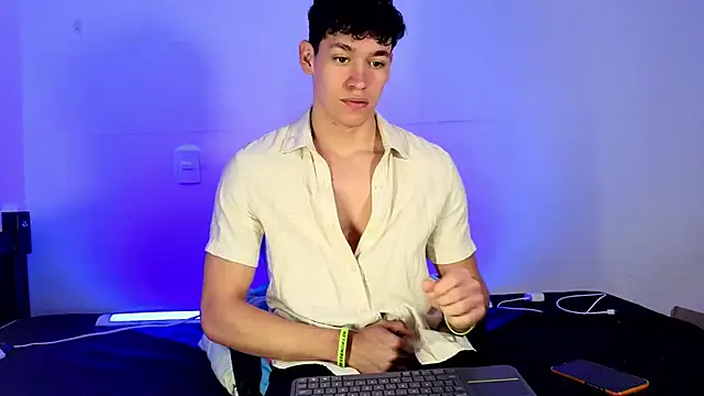 Luke Muscle online show from May 2026 01:06:01 PM