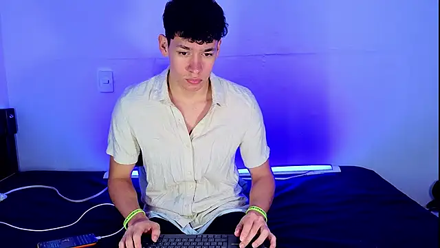Luke Muscle online show from May 2026 12:36:01 PM