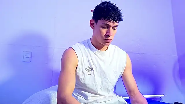 Luke Muscle online show from May 2026 02:06:02 PM