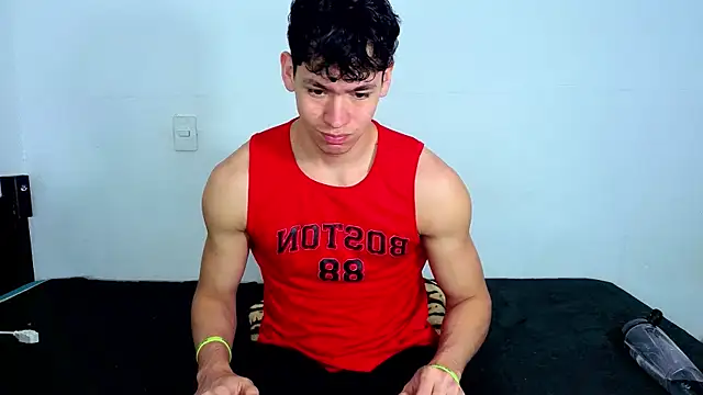 Luke Muscle online show from June 2026 12:28:01 PM