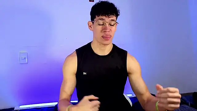 Luke Muscle online show from May 2026 12:44:01 PM
