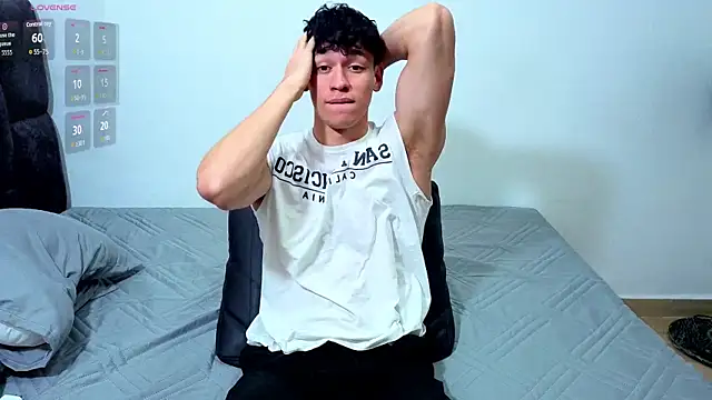 Luke Muscle online show from July 2026 11:09:02 PM