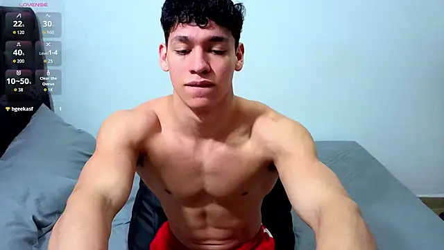 Luke Muscle online show from June 2026 01:01:01 AM