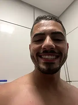 Gugostoso04 online show from June 2026 05:24:02 PM