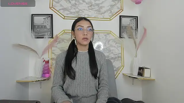 jaulyn 18   online show from June 2026 07:20:01 PM