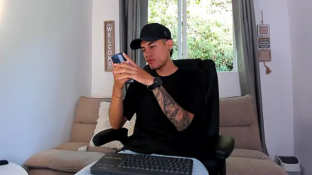 NickCopeer  online show from June 2026 12:27:01 PM