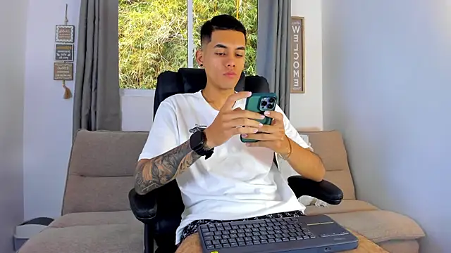 Snapshot of NickCopeer_ chatting on July 2026 12:59:02 PM NickCopeer online show from July 2026 12:59:02 PM
