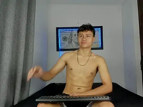 Fuck Bunnnyy online show from May 2026 01:20:01 PM