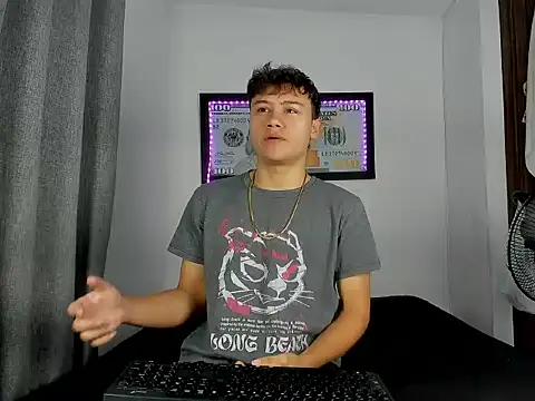 Fuck Bunnnyy online show from May 2026 11:05:02 AM