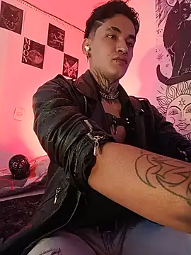 AlecBanne  online show from July 2026 06:53:02 PM