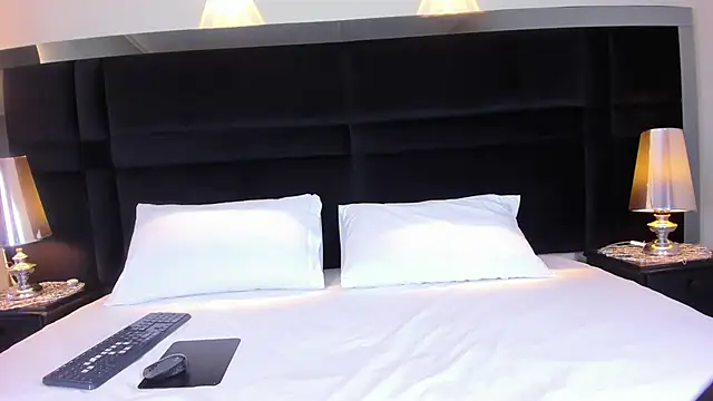 GreyCeleste online show from June 2026 04:40:01 AM