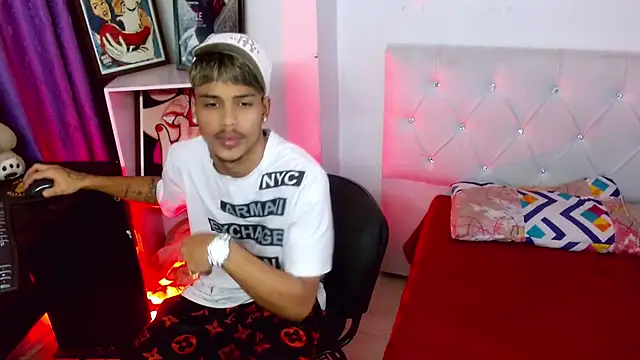Angel foxc13 online show from July 2026 03:18:01 AM