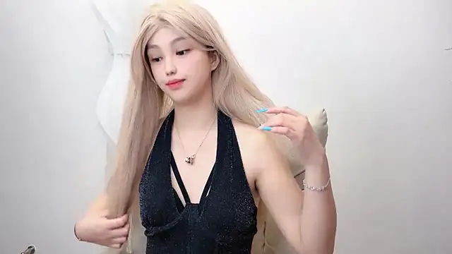 jiangjiang2005 online show from June 2026 04:46:01 PM