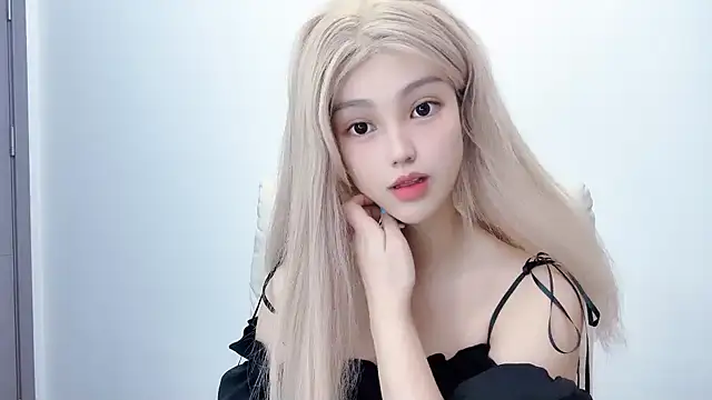 jiangjiang2005 online show from July 2026 06:40:01 PM