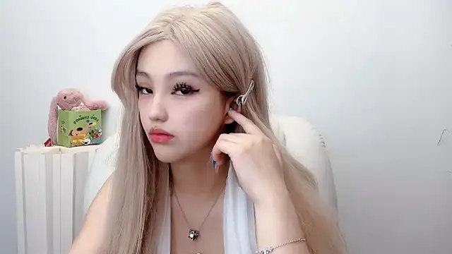 jiangjiang2005 online show from June 2026 05:46:01 PM