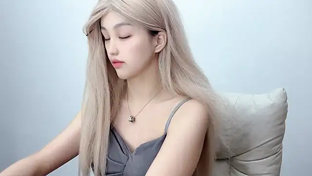 jiangjiang2005 online show from June 2026 06:24:01 PM