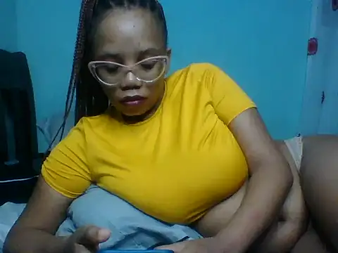 Tatianaluu online show from May 2026 06:20:01 AM