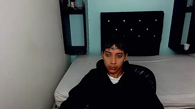 Snapshot of jl_brayan12 chatting on June 2026 04:28:01 PM jl brayan12 online show from June 2026 04:28:01 PM