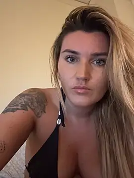 thebeachyblonde online show from July 2026 02:20:02 AM