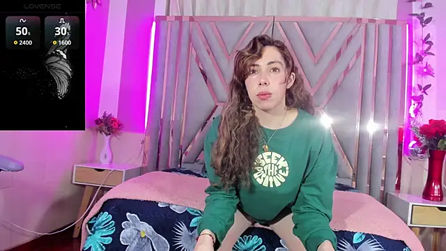 Snapshot of hada_russo chatting on July 2026 04:08:01 AM hada russo online show from July 2026 04:08:01 AM