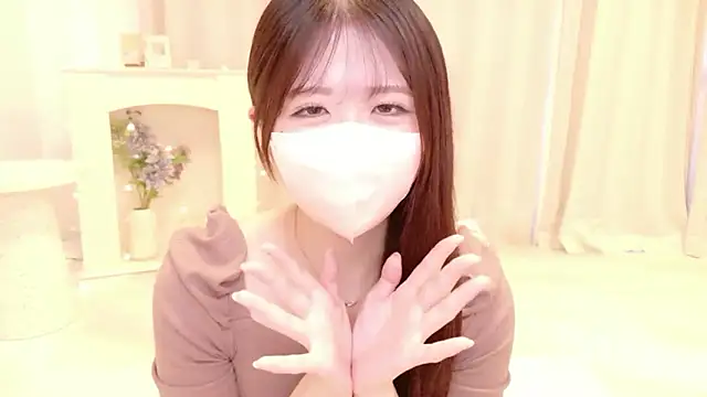Snapshot of Yuinyaaa chatting on June 2026 07:30:01 AM Yuinyaaa online show from June 2026 07:30:01 AM