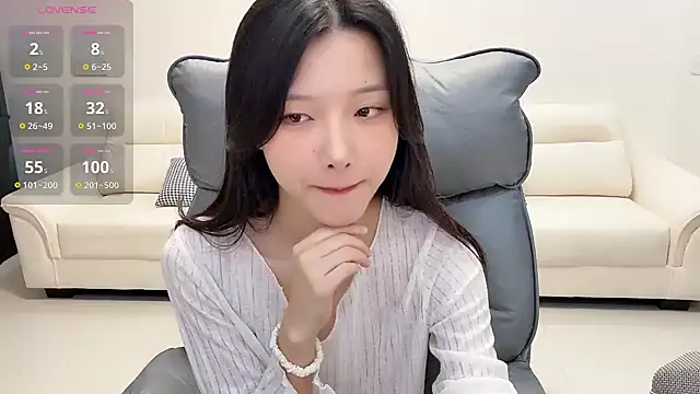 jiajia girl online show from June 2026 01:55:02 PM