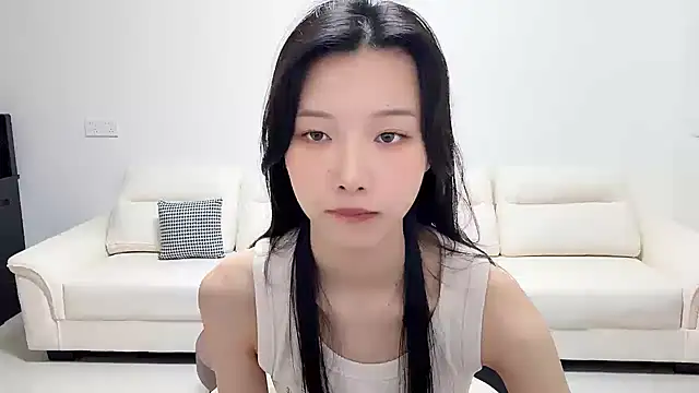jiajia girl online show from June 2026 01:33:01 PM