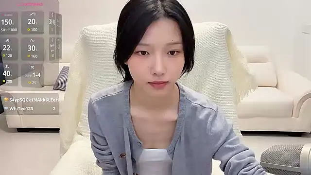 jiajia girl online show from June 2026 11:33:02 PM