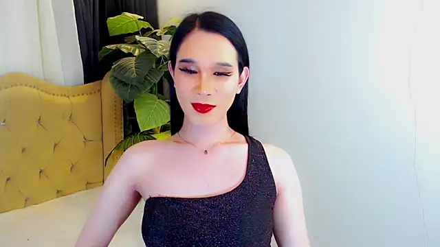 Snapshot of LexiLoreOnTop chatting on May 2026 05:18:02 PM LexiLoreOnTop online show from May 2026 05:18:02 PM