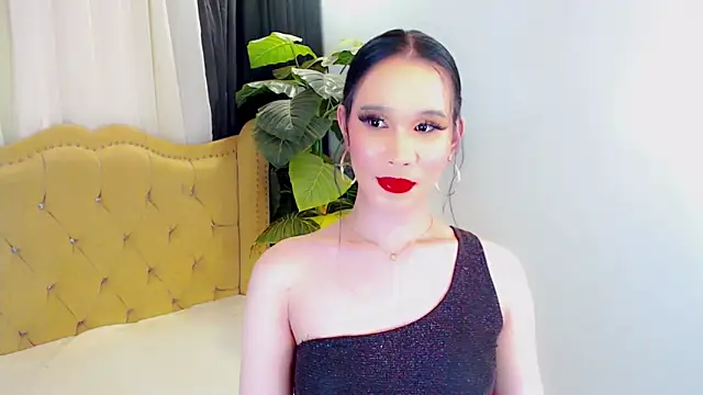 Snapshot of LexiLoreOnTop chatting on May 2026 10:04:02 PM LexiLoreOnTop online show from May 2026 10:04:02 PM