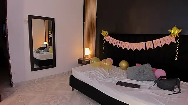 twodolls18 online show from May 2026 05:03:01 AM