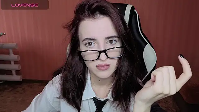 reaissss online show from May 2026 07:04:01 AM