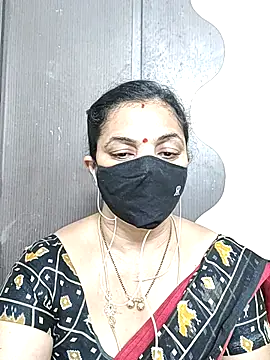 Snapshot of Leela_555 chatting on June 2026 10:51:01 PM Leela 555 online show from June 2026 10:51:01 PM