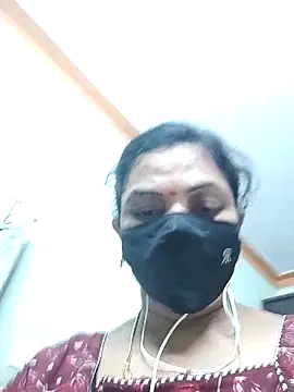 Snapshot of Leela_555 chatting on June 2026 05:36:01 AM Leela 555 online show from June 2026 05:36:01 AM