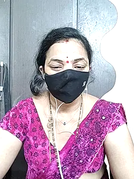 Snapshot of Leela_555 chatting on July 2026 01:06:02 AM Leela 555 online show from July 2026 01:06:02 AM