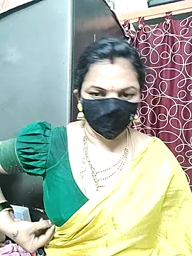 Snapshot of Leela_555 chatting on July 2026 11:49:02 PM Leela 555 online show from July 2026 11:49:02 PM