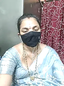 Snapshot of Leela_555 chatting on July 2026 10:45:02 AM Leela 555 online show from July 2026 10:45:02 AM