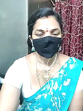 Snapshot of Leela_555 chatting on July 2026 05:15:02 PM Leela 555 online show from July 2026 05:15:02 PM