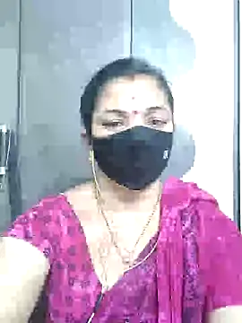 Snapshot of Leela_555 chatting on June 2026 06:09:02 AM Leela 555 online show from June 2026 06:09:02 AM