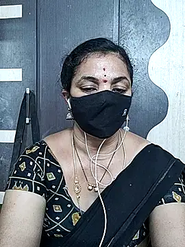 Snapshot of Leela_555 chatting on June 2026 10:57:02 AM Leela 555 online show from June 2026 10:57:02 AM